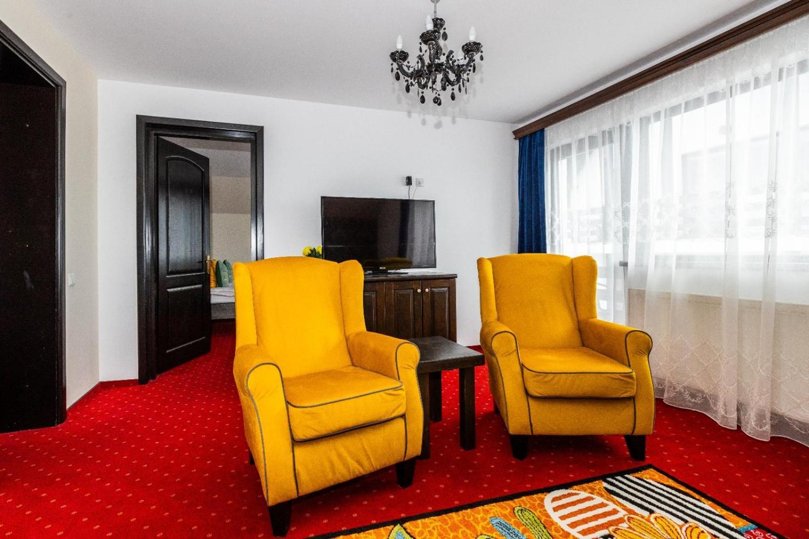 Vila Luca-Hotel Şirnea 外观 照片